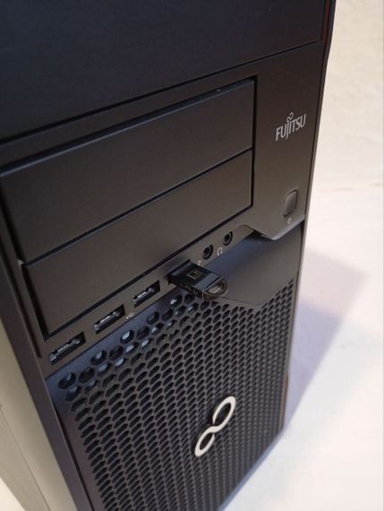 ПК Б-клас Fujitsu Esprimo P710 E85+ Tower / Intel Core i5-4430 (4 ядра по 3.0 - 3.2 GHz) / 8 GB DDR3 / 500 GB HDD / Intel HD Graphics 4600 / DVD-RW б/в | Зображення 5