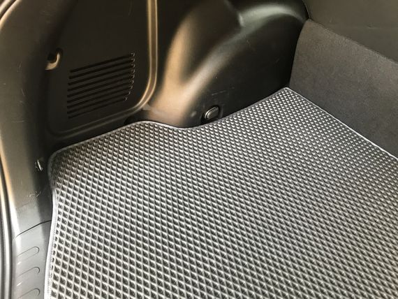Коврик багажника с докаткой (EVA, черный) для Toyota Rav 4 2013-2018 гг | Зображення 1