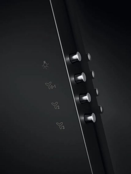 Вытяжка Electrolux наклонная LFV326K | Зображення 4