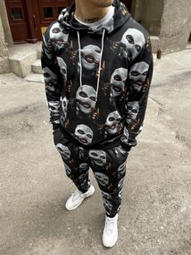 Костюм