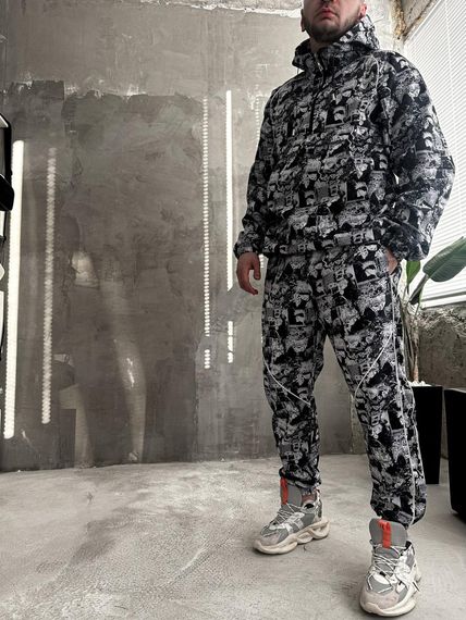 Спортивный костюм