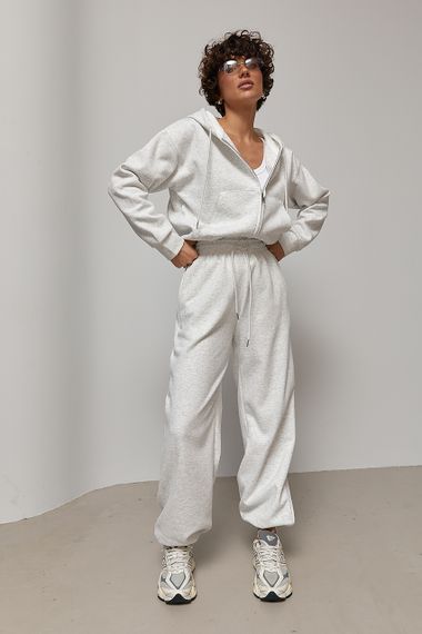 Спортивний костюм із прямими штанами та худі з білим капюшоном - світло-сірий цвет, M (є розміри) | Зображення 4