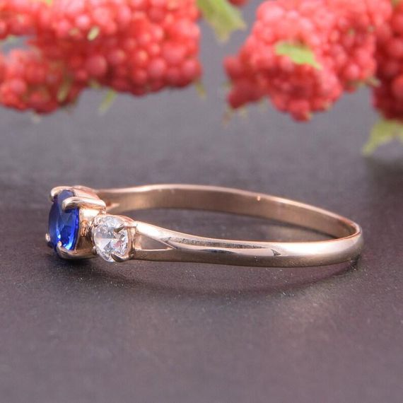 Кольцо из красного золота с синим фианитом 15.5 | Зображення 6