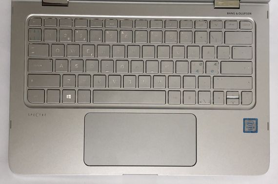 Ультрабук-трансформер Б-клас HP Spectre Pro x360 G2 / 13.3" (1920x1080) IPS / Intel Core i5-6200U (2 (4) ядра по 2.3 - 2.8 GHz) / 8 GB DDR4 / 256 GB SSD / Intel HD Graphics 520 / WebCam / Win 10 Pro б/в + Подарунок Флеш-накопичувач Kingston 64 ГБ | Зображення 7