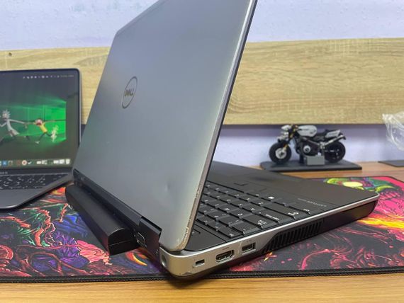 Ноутбук Dell 6540 - 15.6 Full HD/ i7 4800MQ/Radeon 8790M/16/240 | Зображення 3