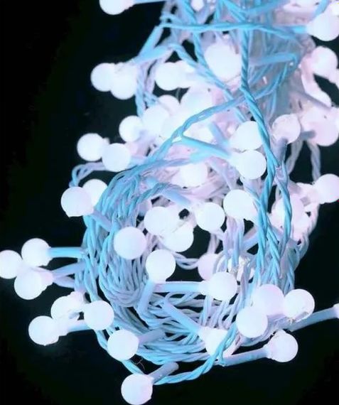 Новогодняя гирлянда Шарики 100LED 10мм 6м переходник белый