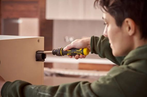 Бітотримач викруткового типу Stanley Speed ​​Drive з механізмом, що замикається, і набором біт (FMHT62692-0) | Зображення 1