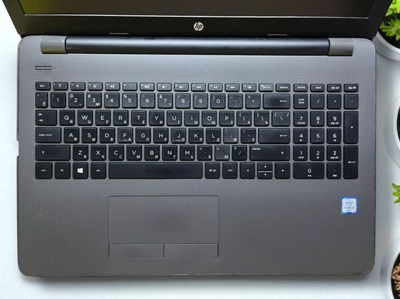 Ноутбук Б-клас HP 250 G6 / 15.6" (1920x1080) TN / Intel Core i3-6006U (2 (4) ядра по 2.0 GHz) / 8 GB DDR4 / 120 GB SSD / Intel HD Graphics 520 / WebCam б/в | Зображення 4