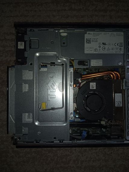 Неттоп Б-клас Dell Optiplex 9020 USFF / Intel Core i5-4590S (4 ядра по 3.0 - 3.7 GHz) / 8 GB DDR3 / 240 GB SSD / Intel HD Graphics 4600 / DVD-RW б/в | Зображення 3