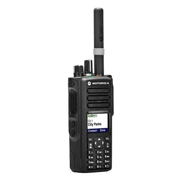 Рація портативна військова Motorola DP4800 VHF 5 Вт 2900 мАг 1000 каналів водонепроникна | Зображення 1