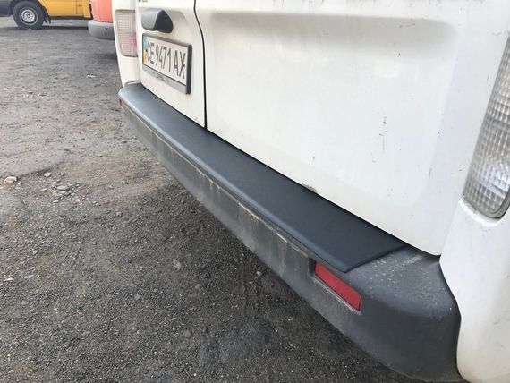 Накладка на задній бампер DDU (ABS) для Opel Vivaro 2001-2015 рр | Зображення 2