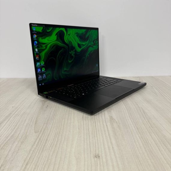 Ігровий ноутбук Razer Blade 15 RZ09-0369 / 15.6" (1920x1080) IPS / Intel Core i7-10750H (6 (12) ядер по 2.6 - 5.0 GHz) / 16 GB DDR4 / 512 GB SSD NVMe / nVidia GeForce RTX 3070, 6 GB GDDR6, 256-bit / WebCam б/в | Зображення 3