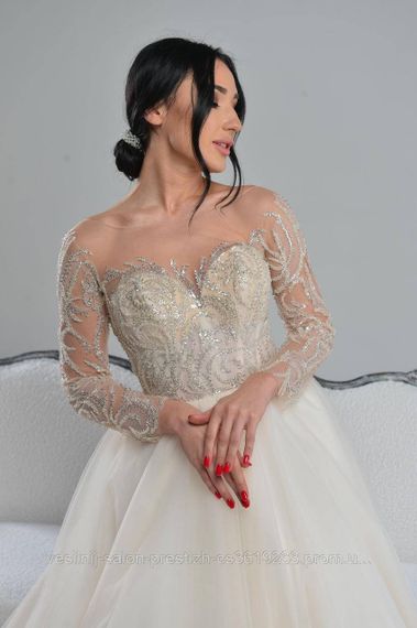 Весільна сукня, розпродаж