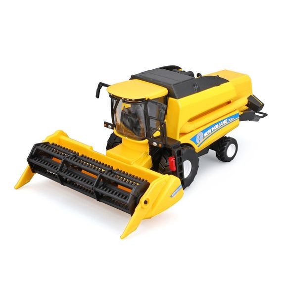 Автомодель Зерноуборочный комбайн "New Holland TC5.90" Bburago 18-31721 с зерновой жаткой