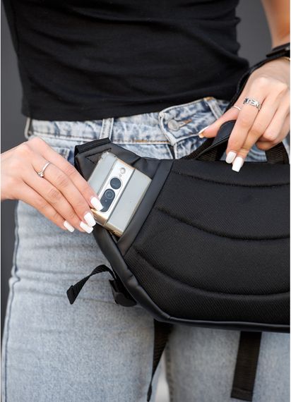 Жіноча сумка бананка Sambag Dynamicdart чорна 38 × 21 × 7 см (80411001) | Зображення 1