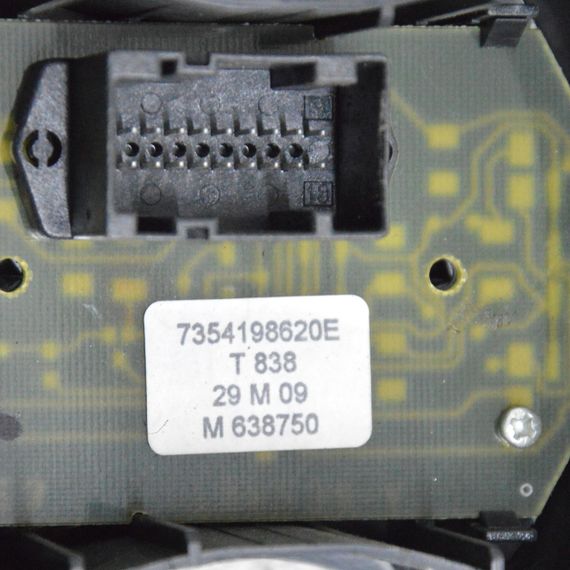 Блок кнопок в торпедо Fiat Doblo 2000-2010 Кнопка аварійної сигналізації Фіат Добло 7354198620E | Зображення 2