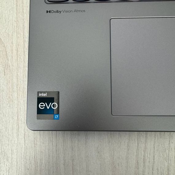 Ігровий ультрабук-трансформер Б-клас Lenovo Yoga 7i 16IAH7 / 15.6" (2560x1600) IPS Touch / Intel Core i7-12700H (14 (20) ядер по 3.5 - 4.7 GHz) / 32 GB DDR5 / 1000 GB SSD NVMe / Intel Arc A370M, 4 GB GDDR6, 64-bit / WebCam б/в | Зображення 4