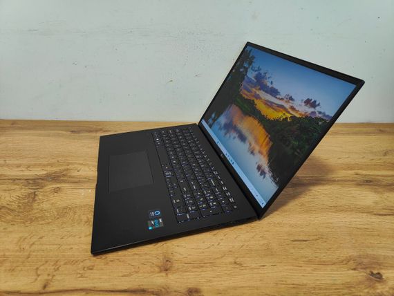 Ультрабук Б-класс LG Gram 17Z95P / 17" (2560x1600) IPS / Intel Core i7-1195G7 (4 (8) ядра по 1.3 - 5.0 GHz) / 16 GB DDR4 / 1000 GB SSD + 1000 GB SSD / Intel Iris Xe Graphics / WebCam / Windows 11 Home б/у | Зображення 8