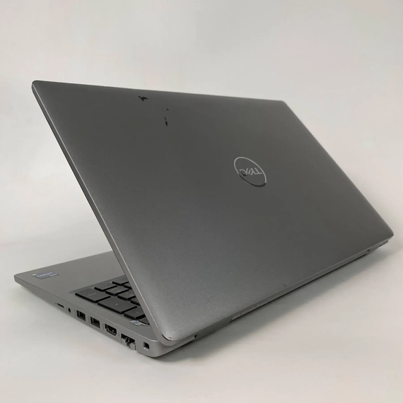 Ультрабук Б-клас Dell Latitude 5530 / 15.6" (1920x1080) IPS / Intel Core i5-1245U (10 (12) ядер по 1.2 - 4.4 GHz) / 16 GB DDR4 / 256 GB SSD / Intel Iris Xe Graphics / HDMI / WebCam б/в + Подарунок Бездротова миша / USB | Зображення 6