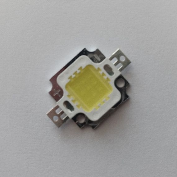 Светодиод ЛЕД LED 10Вт 10W 9-12В белій