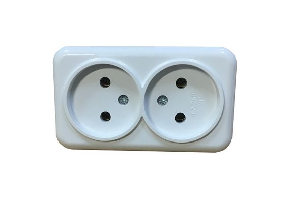 Розетка зовнішньої установки 2-а б/з біла IP20 Lemur Ny95000983 | Зображення 1