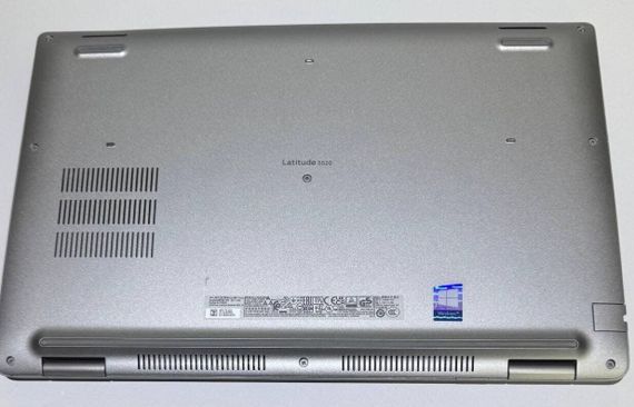 Ультрабук Dell Latitude 5520 / 15.6" (1920x1080) IPS / Intel Core i7-1185G7 (4 (8) ядра по 4.8 GHz) / 16 GB DDR4 / 256 GB SSD / Intel Iris Xe Graphics / WebCam б/в | Зображення 2