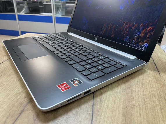 Ноутбук HP 15-db1012ua 15.6 FHD Ryzen 3 3200U/8gb/256ssd/Vega 3 Graphics | Зображення 2