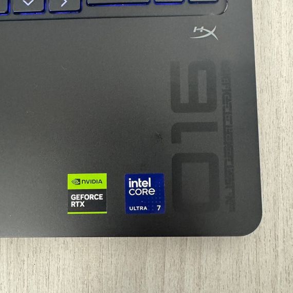 Ігровий ноутбук HP Omen 16 Slim 16-an0001nr / 16" (2560x1600) IPS / Intel Core Ultra 7 255H (16 (22) ядер по 2.0 - 5.1 GHz) / 16 GB DDR5 / 512 GB SSD / nVidia GeForce RTX 5060, 8 GB GDDR7, 128-bit / WebCam б/в | Зображення 3