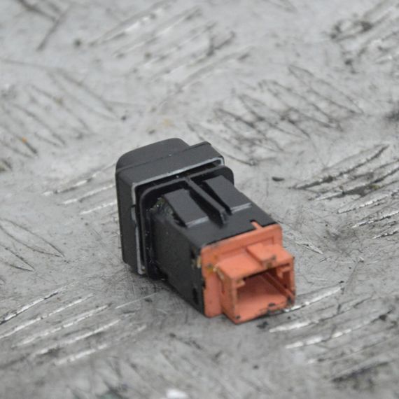 Кнопка відкривання лючка бензобака Citroen C4 Picasso 2006-2013 Кнопка лючка паливного бака Сітроен 96530658XT | Зображення 1