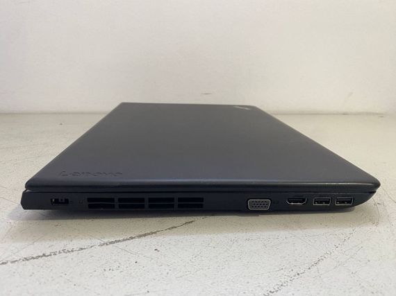 Ноутбук Lenovo ThinkPad E570 / 15.6" (1920x1080) IPS / Intel Core i3-7100U (2 (4) ядра по 2.4 GHz) / 8 GB DDR4 / 128 GB SSD / Intel HD Graphics 620 / WebCam / DVD-ROM б/у + Подарок  Умная интерактивная зубная щетка Colgate Connect M1 / Bluetooth | Зображення 2