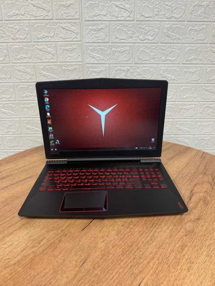 Ноутбук Lenovo Legion Y520 i5 7300HQ 8Gb SSD 500Gb GTX 1050  Б/В