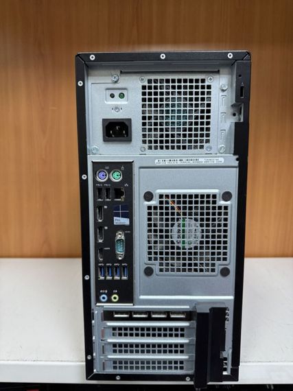 Компьютер Dell Precision 3620 Tower / Intel Core i7-6700 (4 (8) ядра по 3.4 - 4.0 GHz) / 8 GB DDR4 / no HDD / Intel HD Graphics 530 / 290W / DVD-RW / DisplayPort / HDMI б/у + Подарок Кабель питания + проводная мышь | Зображення 3