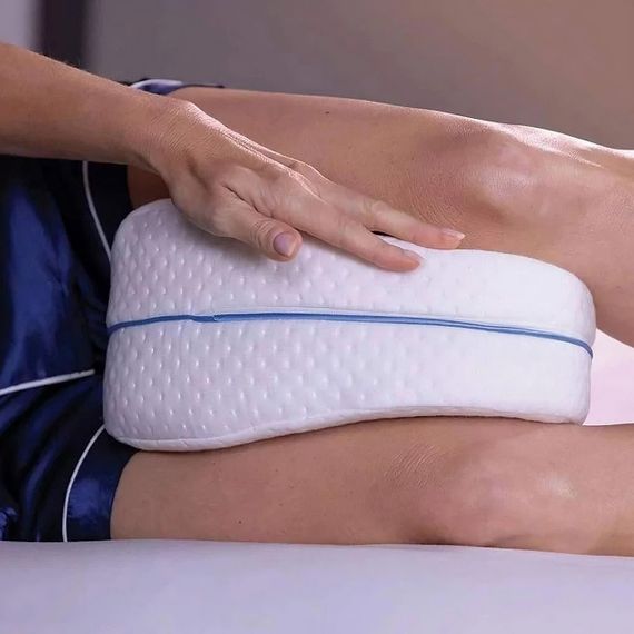 Ортопедична подушка для ніг та колін (23х25х15,5 см) Contour Legacy Leg Pillow / Анатомічна подушка для сну | Зображення 1