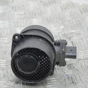 Витратомір повітря Volkswagen Golf Passat 1997-2013 Датчик масової витрати повітря Фольксваген AMMQ19641