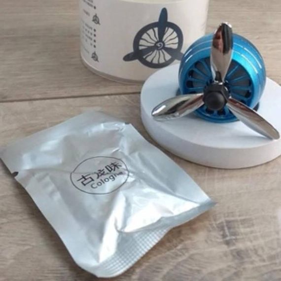 Ароматизатор автомобильный в решетку CFK-03-A Голубой