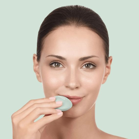 Устройство для увеличения объема губ GESKE Lip Volumizer&Booster 4в1 Small white, Зеленый | Зображення 3
