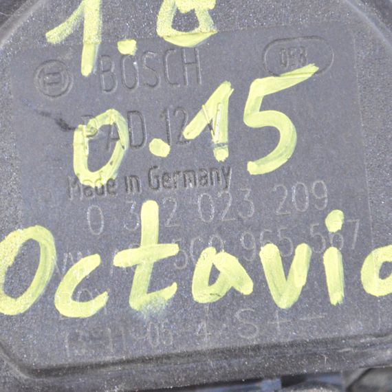 Водяний насос 1.6 TDI Skoda Octavia III 2013-2020 Помпа водяна Шкода Октавія 3 5C0965567 | Зображення 3