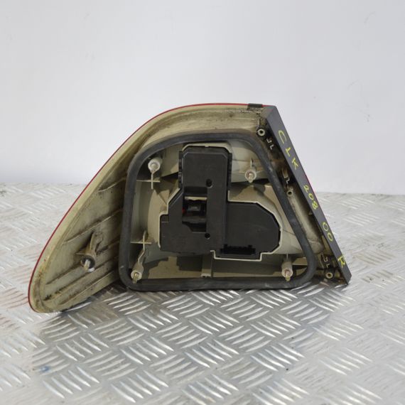 Ліхтар задній правий Mercedes CLK W208 1997-2002 Фара стоп задня права Мерседес в208 2088200264 | Зображення 2