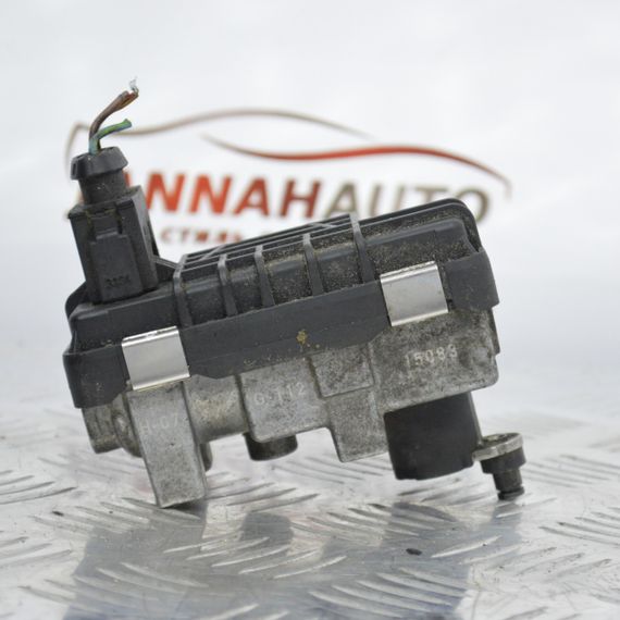 Сервопривід Audi A8 D3 ASE 4.0 TDI актуатор турбіни Ауді А8 H-07 G-112 15083