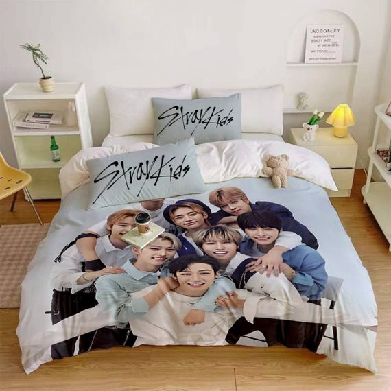 Постільна білизна 3D полуторна з мікросатину Stray Kids 31412 150х215 см 70х70 см