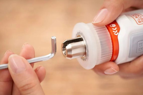 Викрутка акумуляторна Black&Decker BCRTA01 | Зображення 1