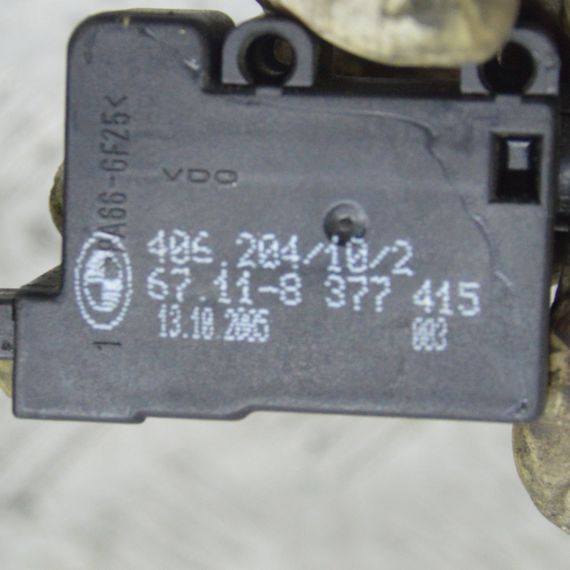 Замок лючка бензобака BMW 5 E60 E61 2003-2010 Замок кришки паливного бака БМВ е60 67118377415 8377415 | Зображення 1