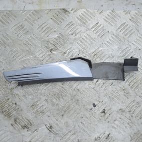 Накладка молдинг правого крила Opel Zafira B 2005-2011 Накладка на крило права Опель Зафіра Б 13142287