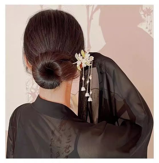 Металлическая китайская палочка для волос "Ландыш" с подвеской 17 см | Зображення 7