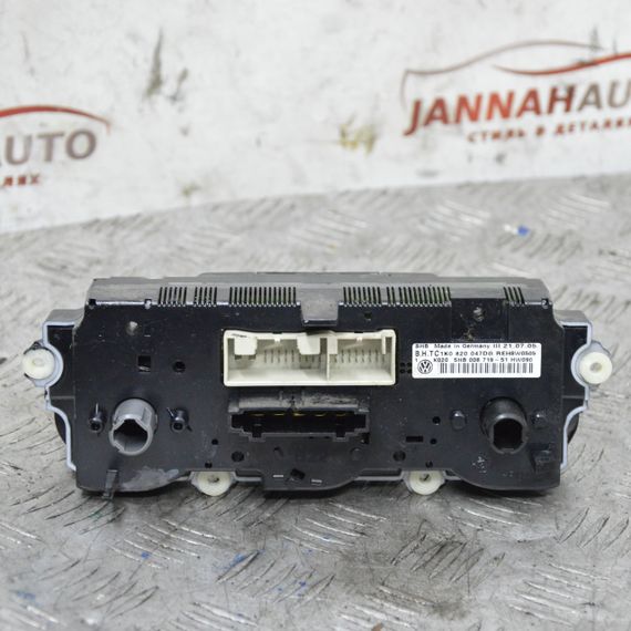 Блок управління клімат-контролем Volkswagen Golf V Passat B6 2003-2010 Панель пічки Фольксваген 1K0820047DG | Зображення 3