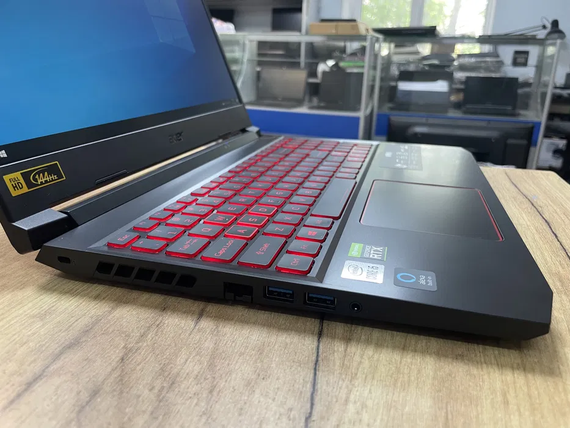 Ноутбук Acer Nitro 5 15.6  FHD IPS 144Hz core i5 10300H/8gb/256SSD/RTX 3050 | Зображення 3