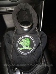 Чехол кофта Худи аксессуар на КПП Car Hoodie шкода Skoda черный  подарок автомобилисту 10070