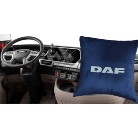Авто Подушка c вишивкою логотипу марки Даф DAF синій автомобілісту 03772