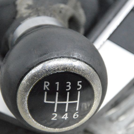 Накладка куліси КПП Volkswagen Passat B6 2005-2010 Рамка перемикання передач Фольксваген Пассат 3C0864263G | Зображення 1