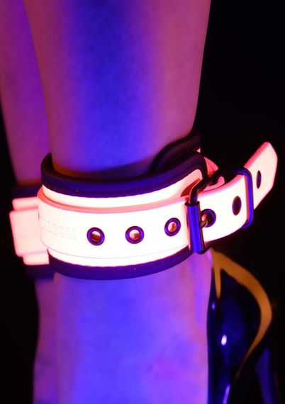 Поножи светящиеся в темноте Taboom Ankle Cuffs, розовые sexstyle | Зображення 3